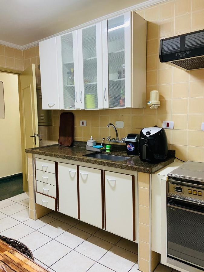 Apartamento Encantador Ii - Enseada - 100 Metros Da Praia Apartment